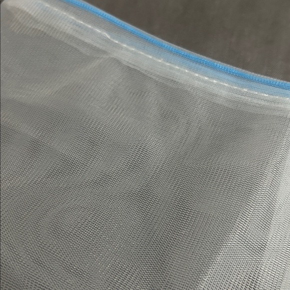 FIVE Mesh Drawstring Bags - Picture 4 of 4